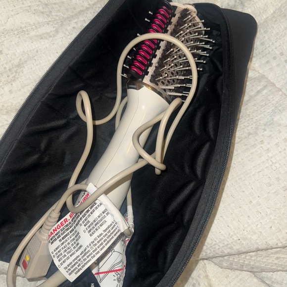 White and Pink Hair Dryer Brush with Black Case - Picture 3 of 3